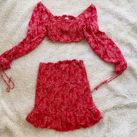 Urban Outfitters Red Floral Smocked Crop Top Skirt Set - Picture 6 of 7